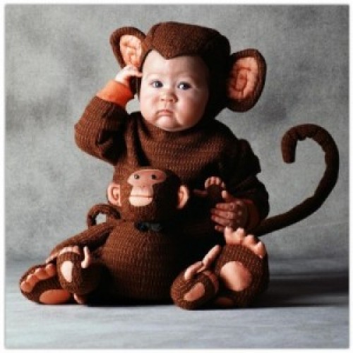 imagen tierna - bebe disfrazado de mono
